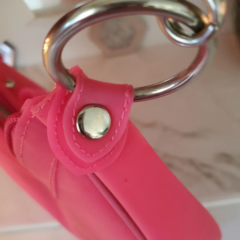 Hot Pink Lucite SHOULDER BAG - Picture 5 of 7